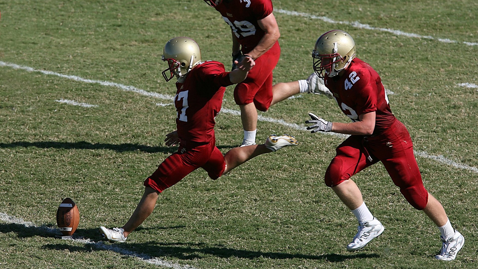 赛季最热话题:裁判争议不断,足球公正性引发热议,足球公平吗